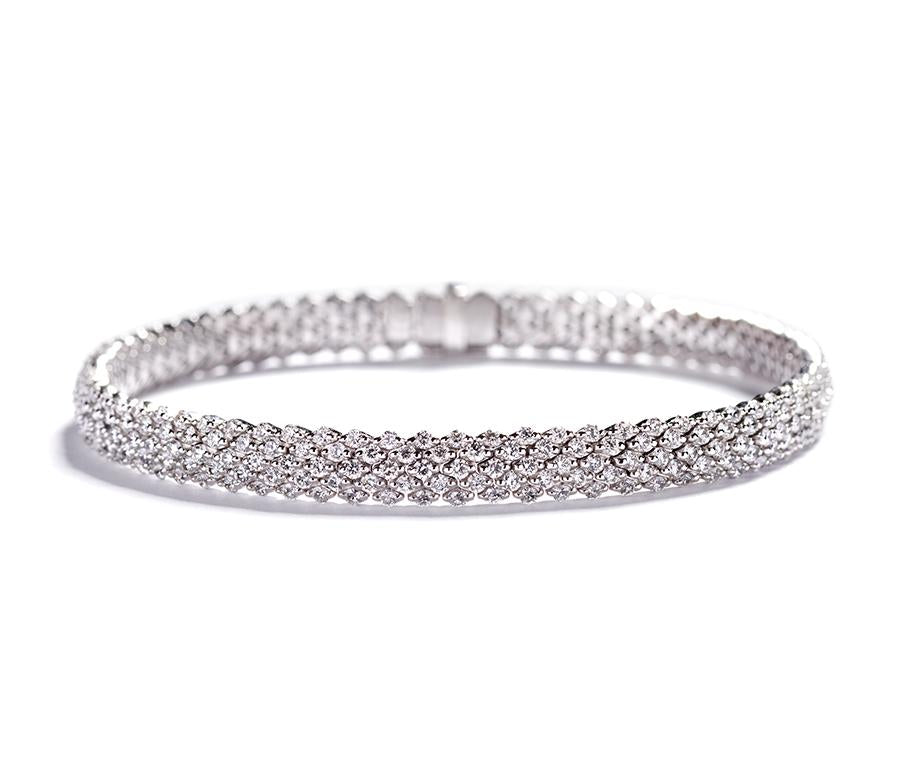 Armbånd med diamanter i alt 5,00 carat