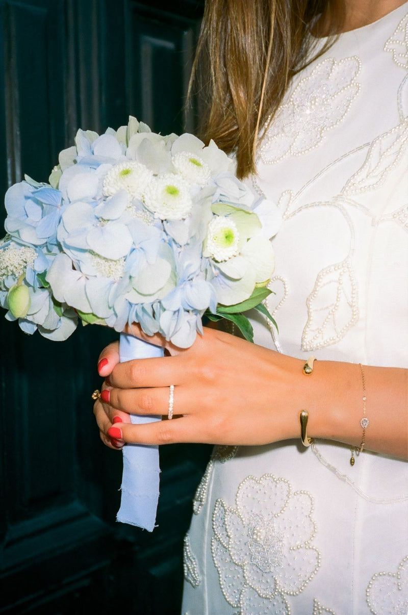 Vielsesringe til hende