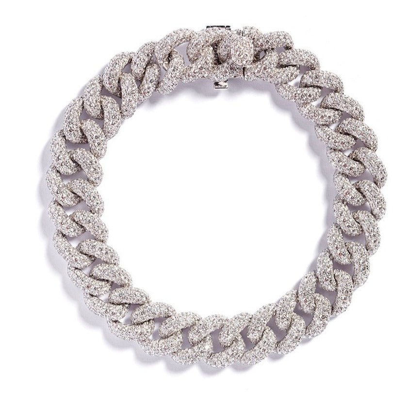 Armbånd med 9,26 ct. pavéisatte diamanter