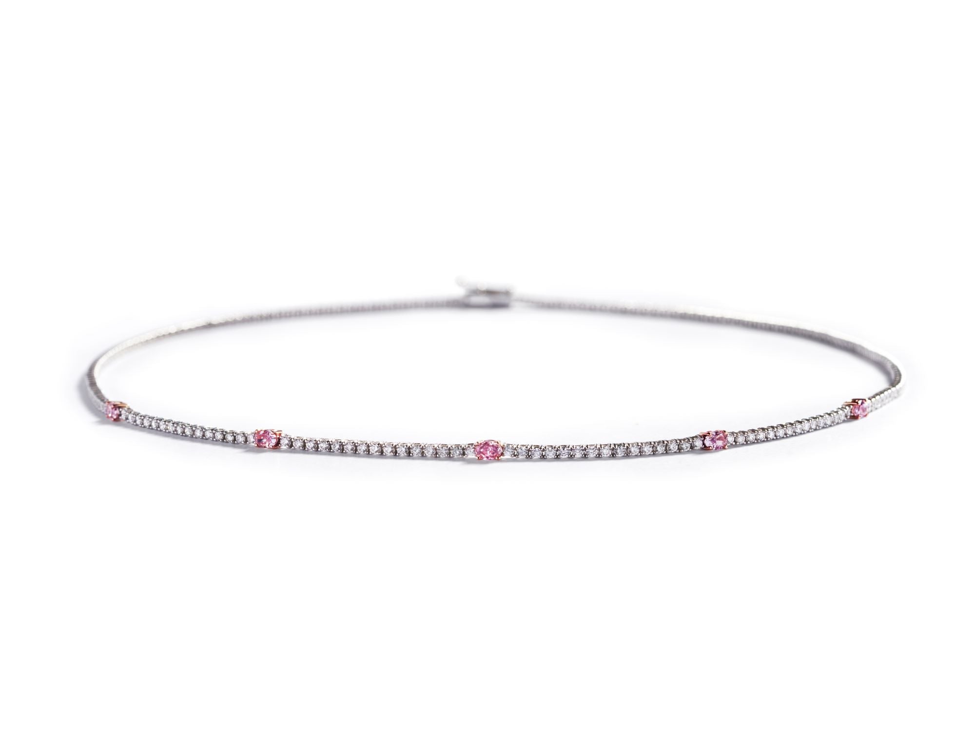 Tenniscollier i hvidguld med 5 Argyle Pink diamanter