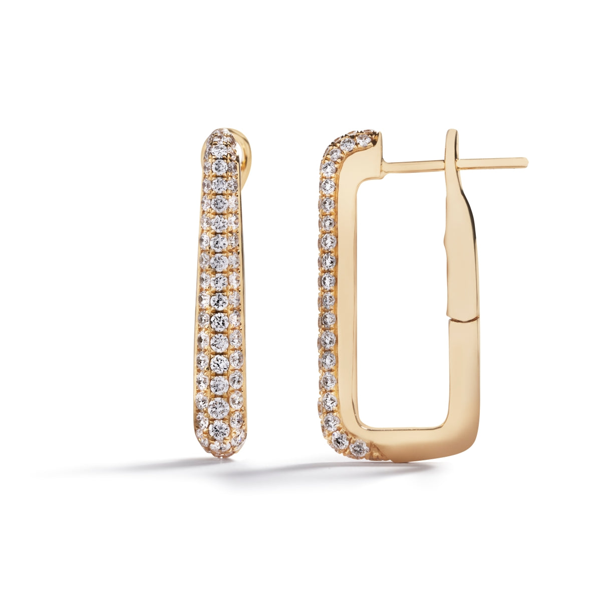 Copenhagen Square creoler i 18 kt. gulguld prydet med 118 Top Wesselton-Wesselton/VS brillanter, i alt 0,95 ct.  Fås også i 18 kt hvidguld.