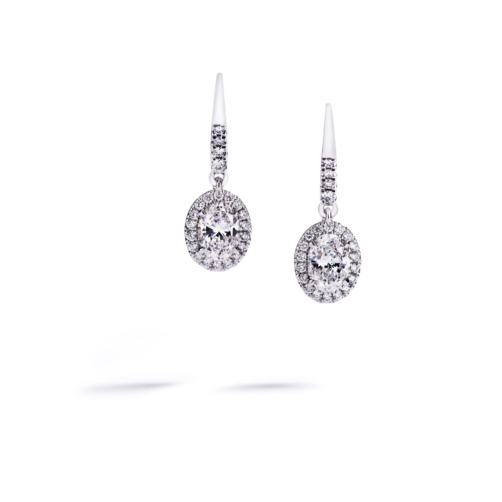 Diamant ørehængere i hvidguld med i alt 2,02 ct. Diamanter