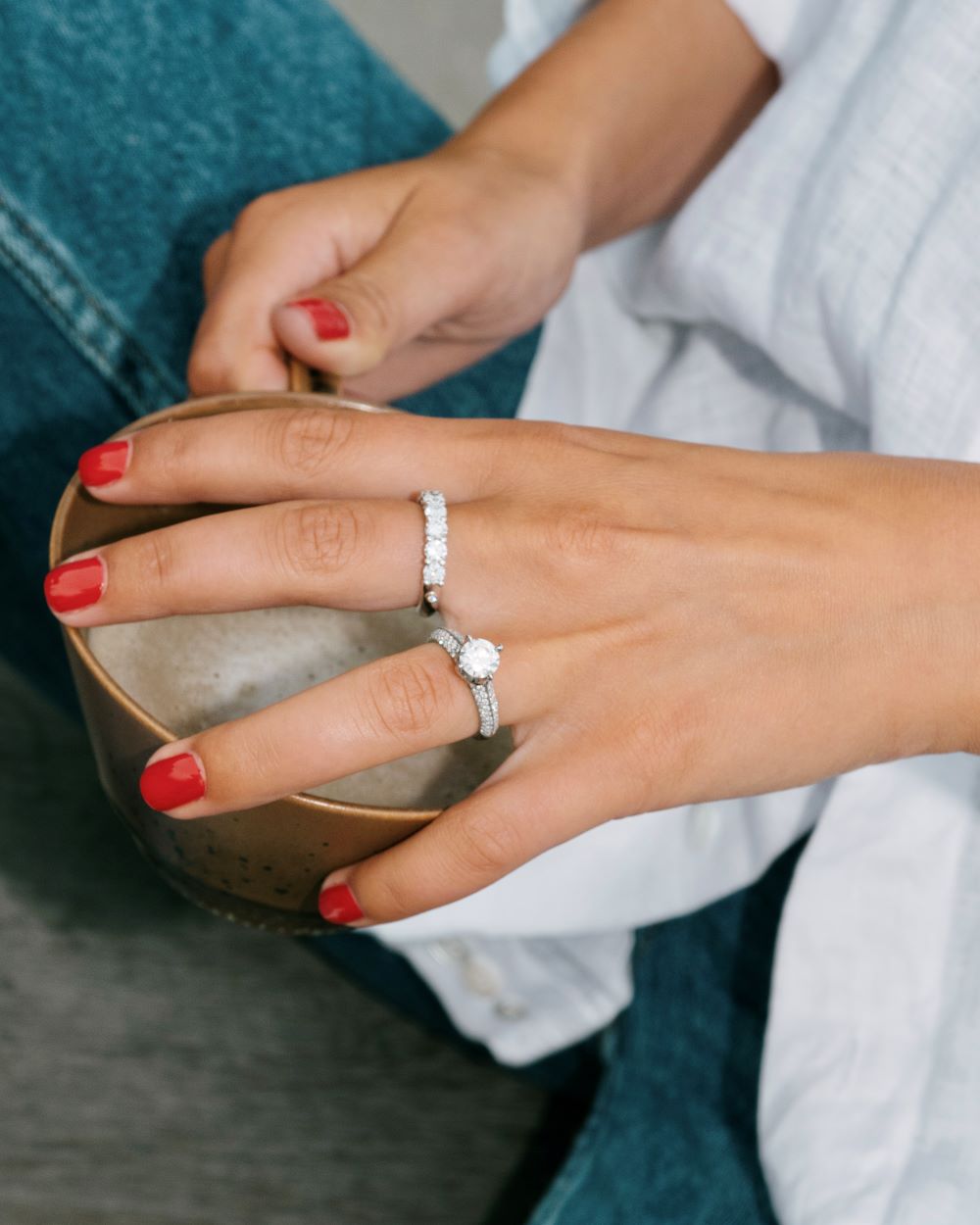 Signatur rækkering i 18 kt. hvidguld med 7 brillanter