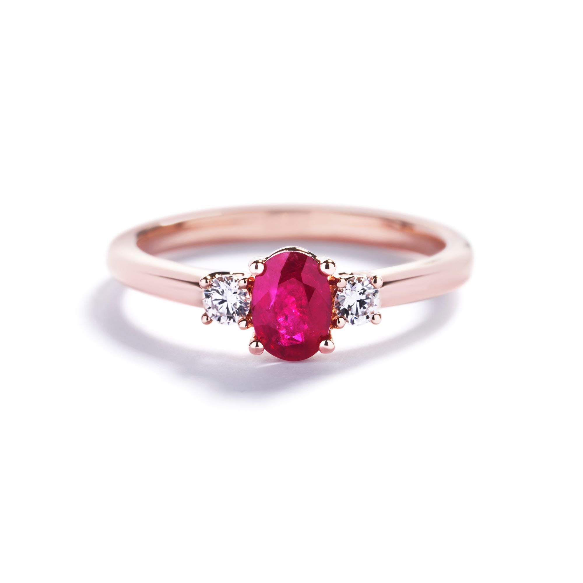 3-stensring i rosaguld med Grønlandsk Rubin