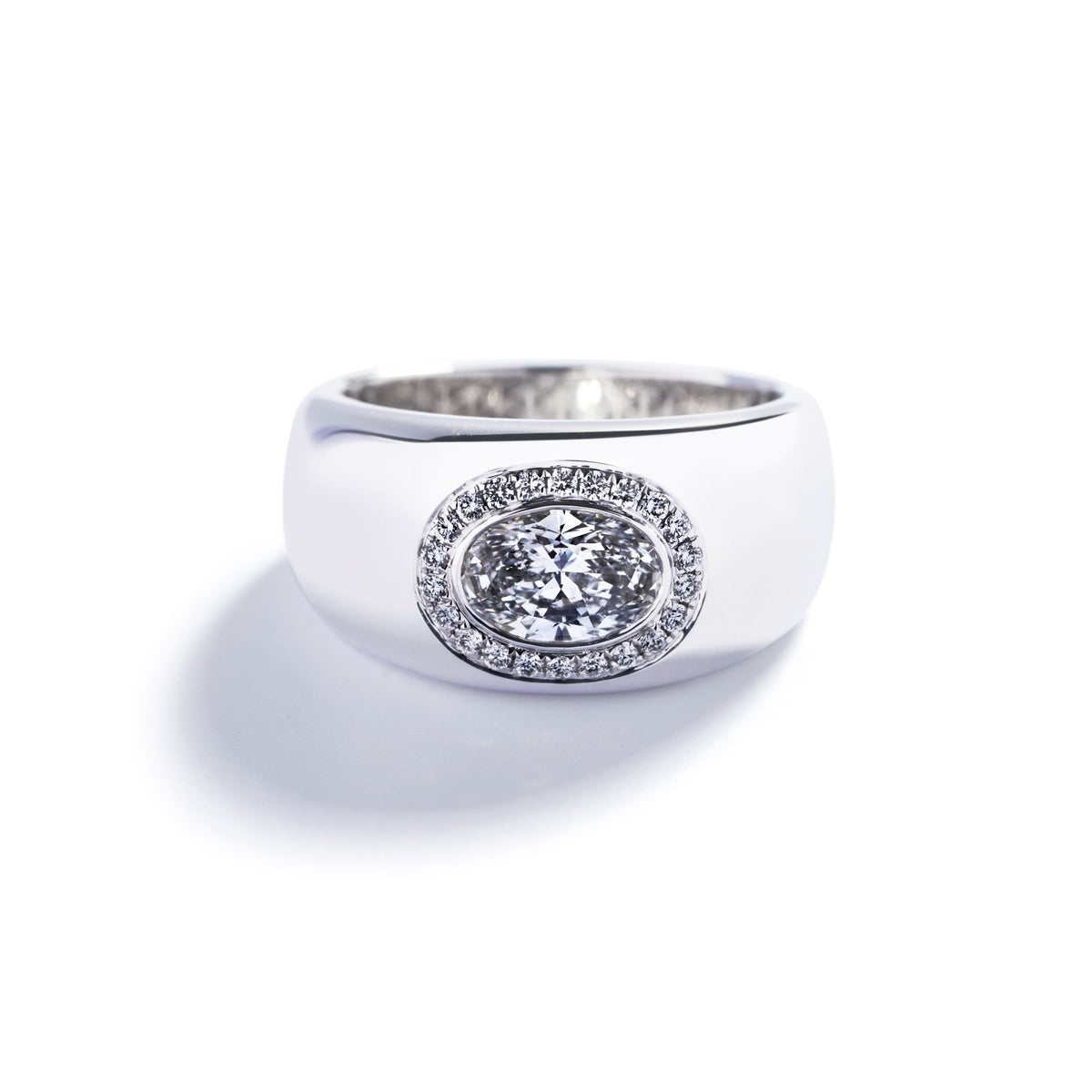 Rosetring i 18 kt. hvidguld med 1,00 ct. oval diamant