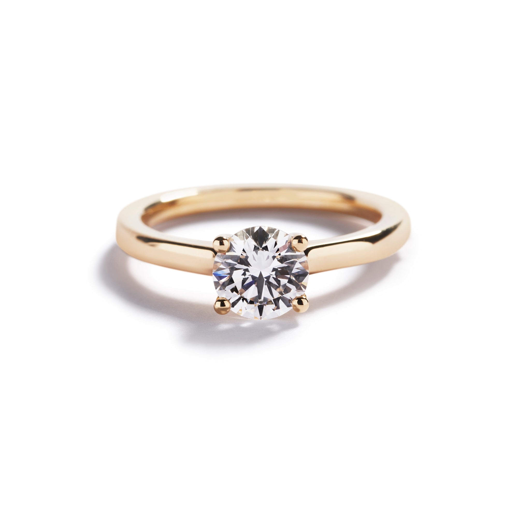 Solitairering i 18 kt. gulguld prydet med en 1,01 ct. Top Wesselton(G)/SI1 brillant.


GIA certifikat medfølger.