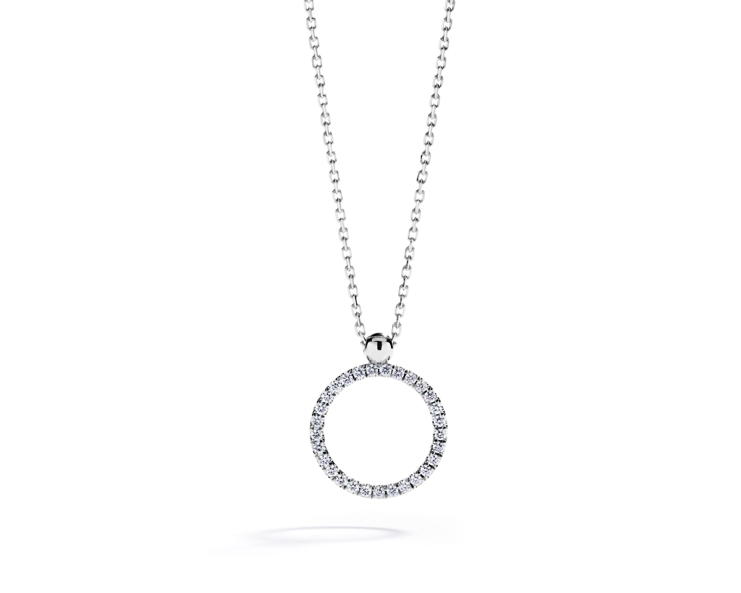 Cirkelvedhæng i 18 kt. hvidguld med 0,16 ct. brillanter