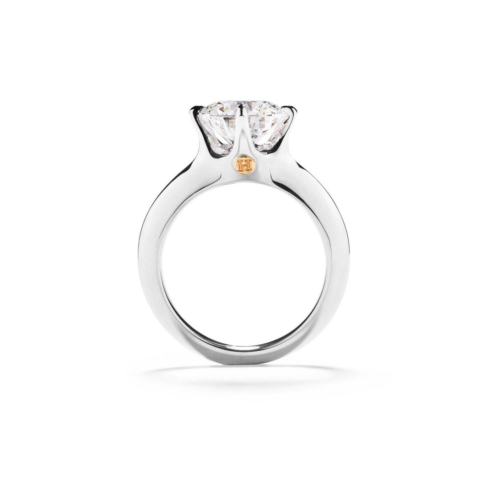 Hartmannn's Signatur solitairering i 18 kt. hvidguld
prydet med 1,75 ct. River(D)/VVS1 brillant.