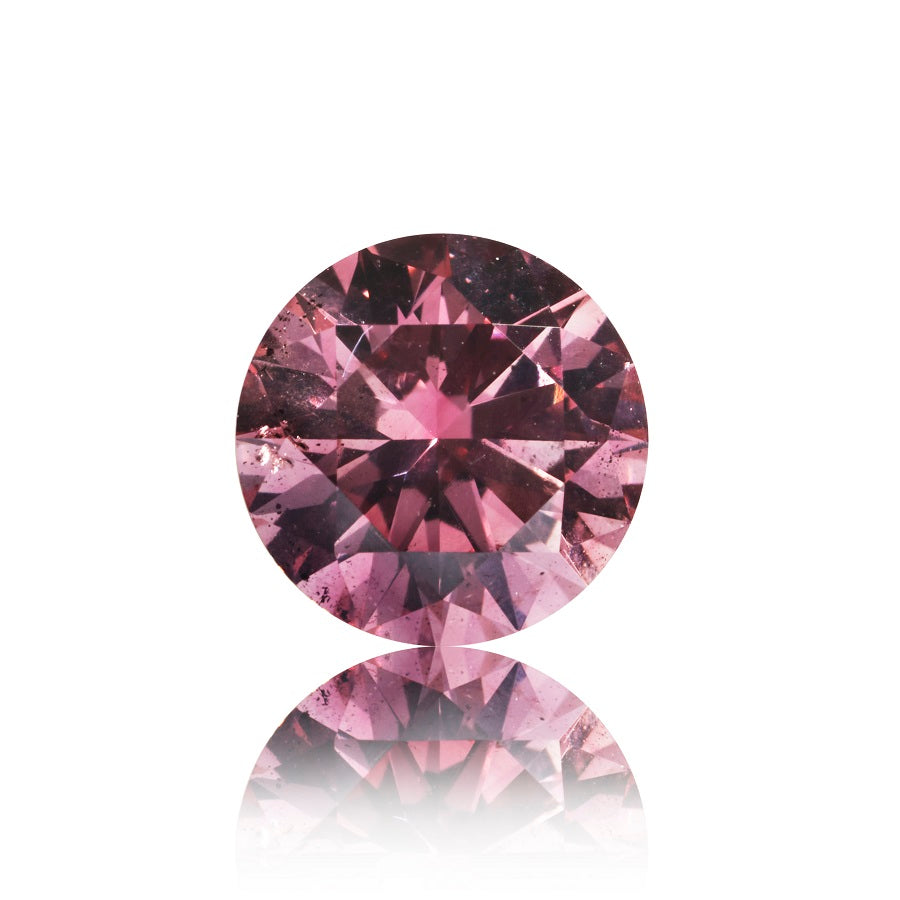 0,40 carat Natural Fancy Deep Pink/SI2 brillant fra Hartmann's.  GIA certifikat medfølger.