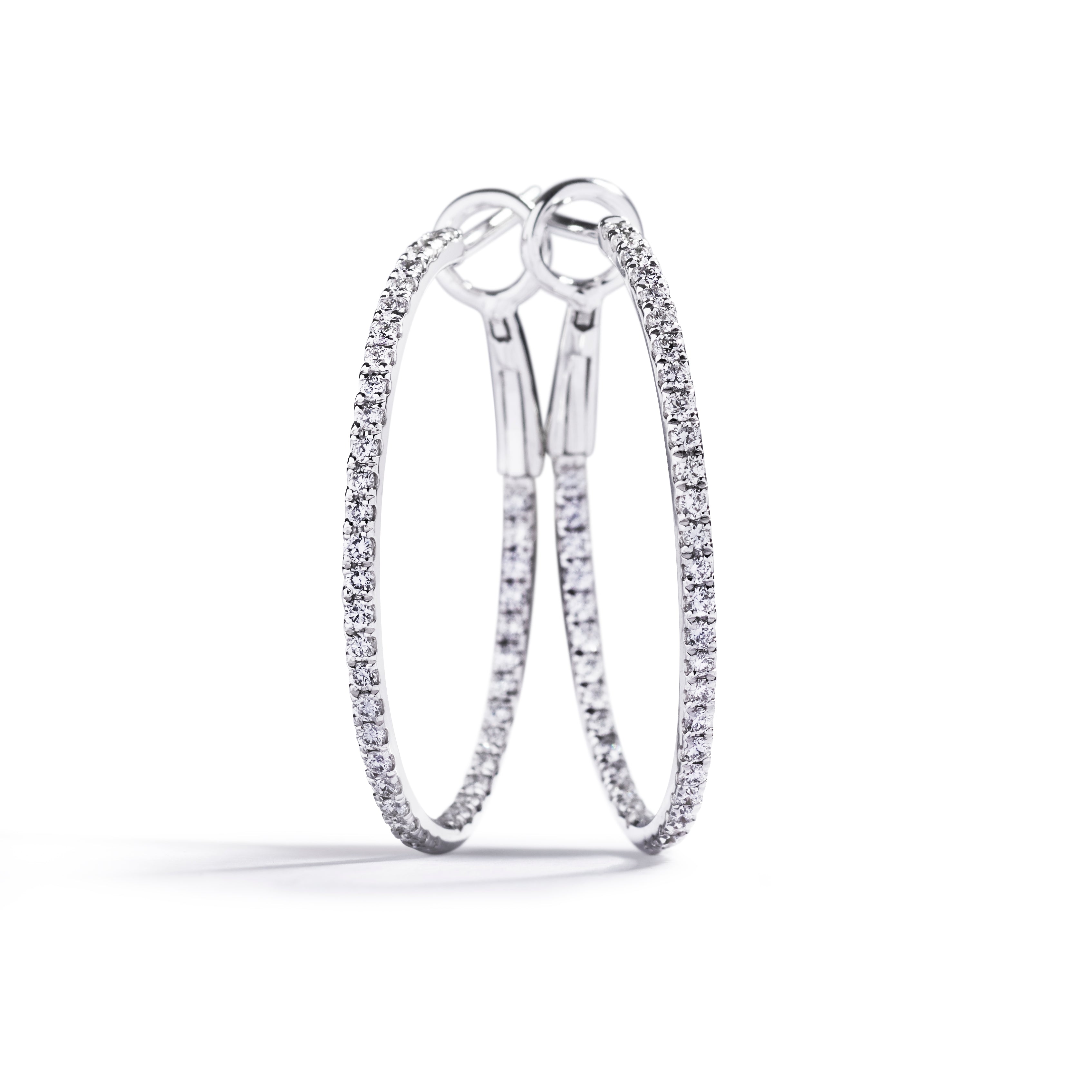 Diamant creoler i 18 kt. hvidguld fra Hartmann's med 80 brillanter