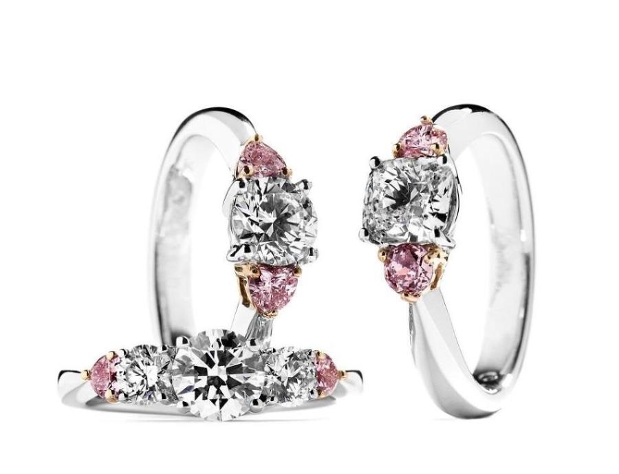 3-stensringe med hvide og pink diamanter