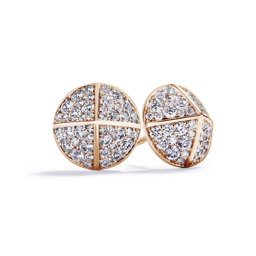 Signatur ørestikker i 18 kt. gulguld med i alt 0,92 ct. brillanter