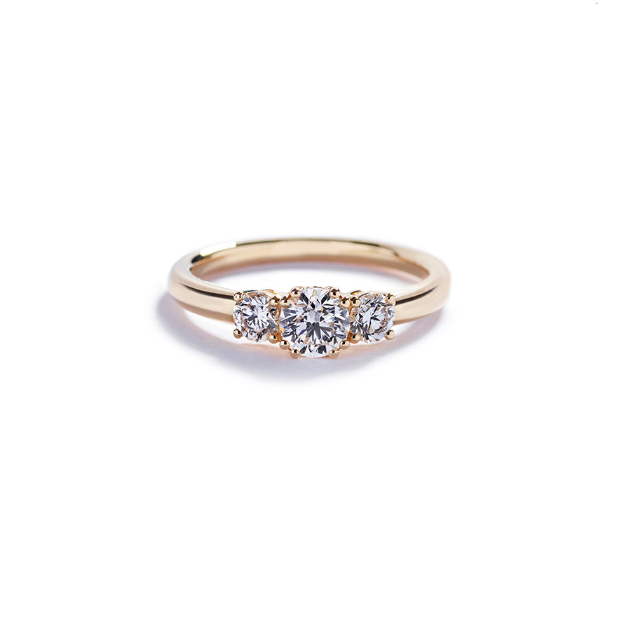 "Copenhagen Love" 3-stens ring i 18 kt. gulguld med 0,50 ct. brillant