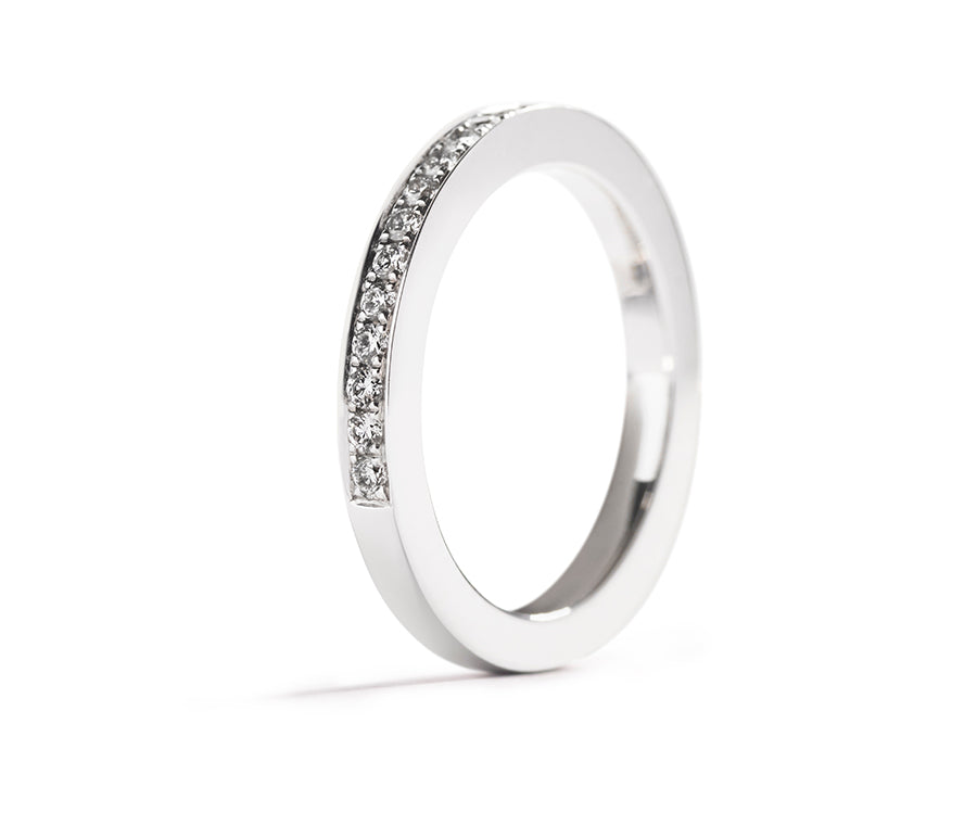 ALLIANCERING MED 0,16 CT. DIAMANTER