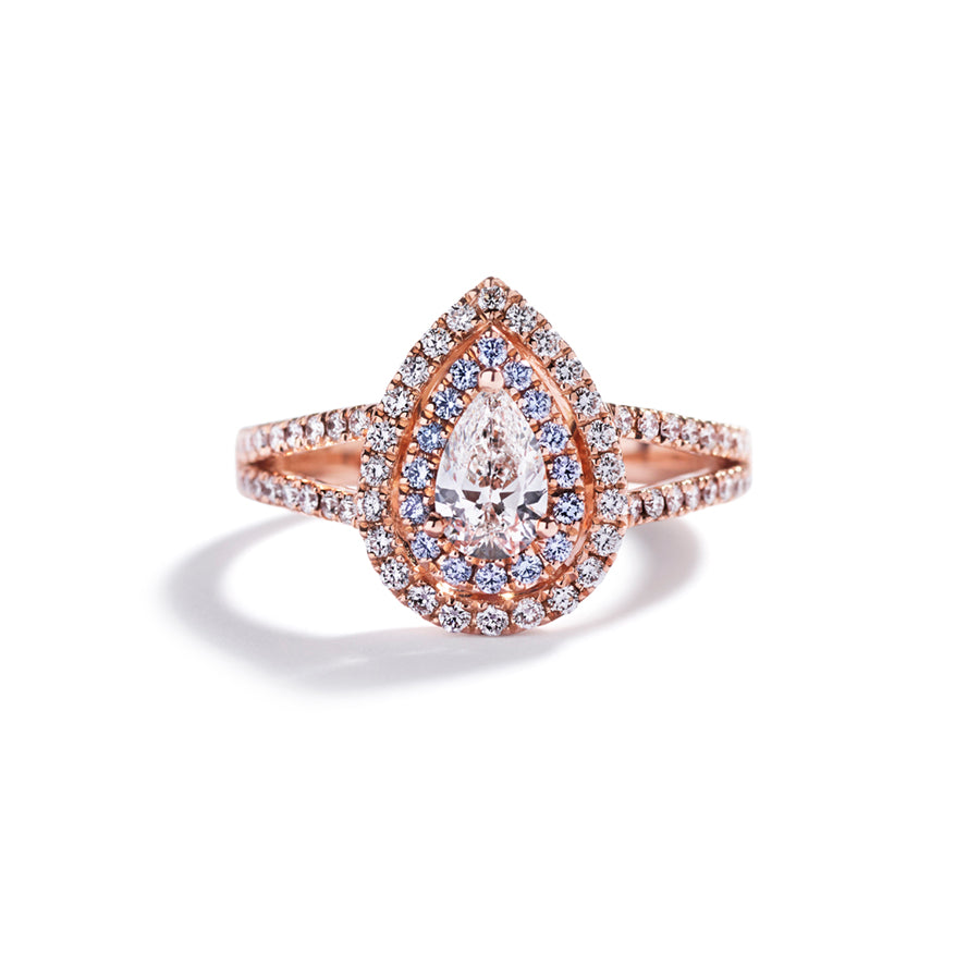Diamantring med 0,50 ct. dråbesleben diamant samt Argyle Blue diamanter