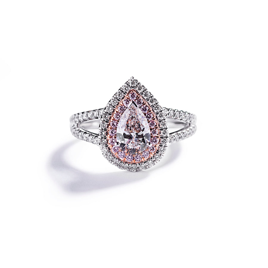 Rosetring med 0,90 ct. dråbesleben diamant og 0,14 ct. Argyle Pink brillanter