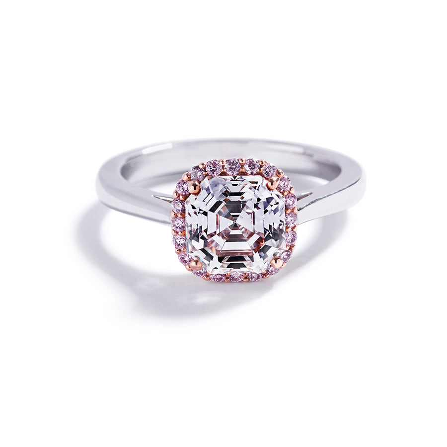 Rosetring med 2,00 ct. square emerald-cut diamant og Argyle Pink brillanter