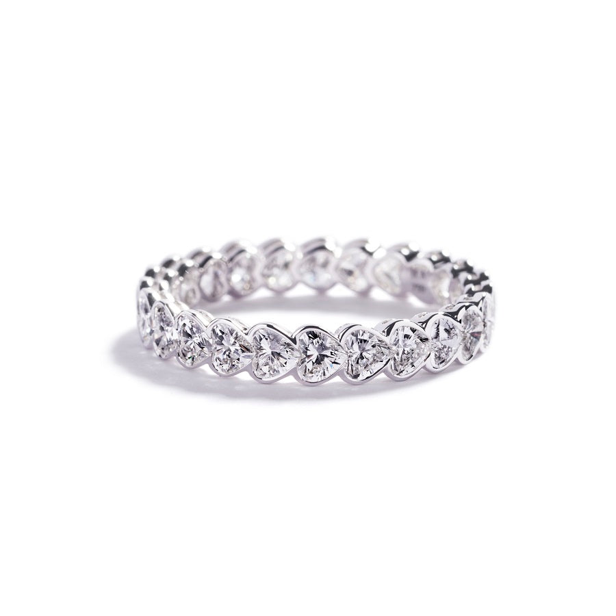 Alliancering med 2,17 ct. hjerteslebne diamanter