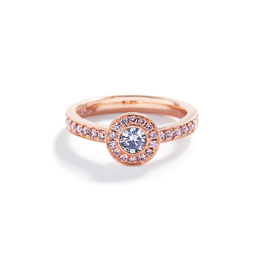 Rosetring med 0,25 ct. Argyle Blå brillant samt 0,36 ct. Argyle Pink brillanter