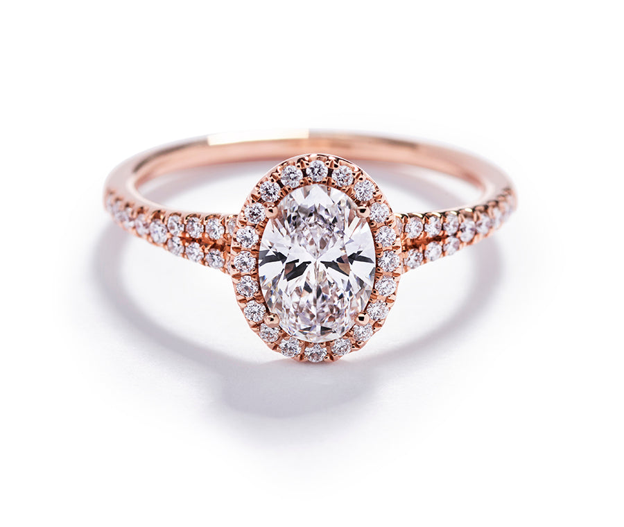 Rosetring med 0,91 ct. oval diamant