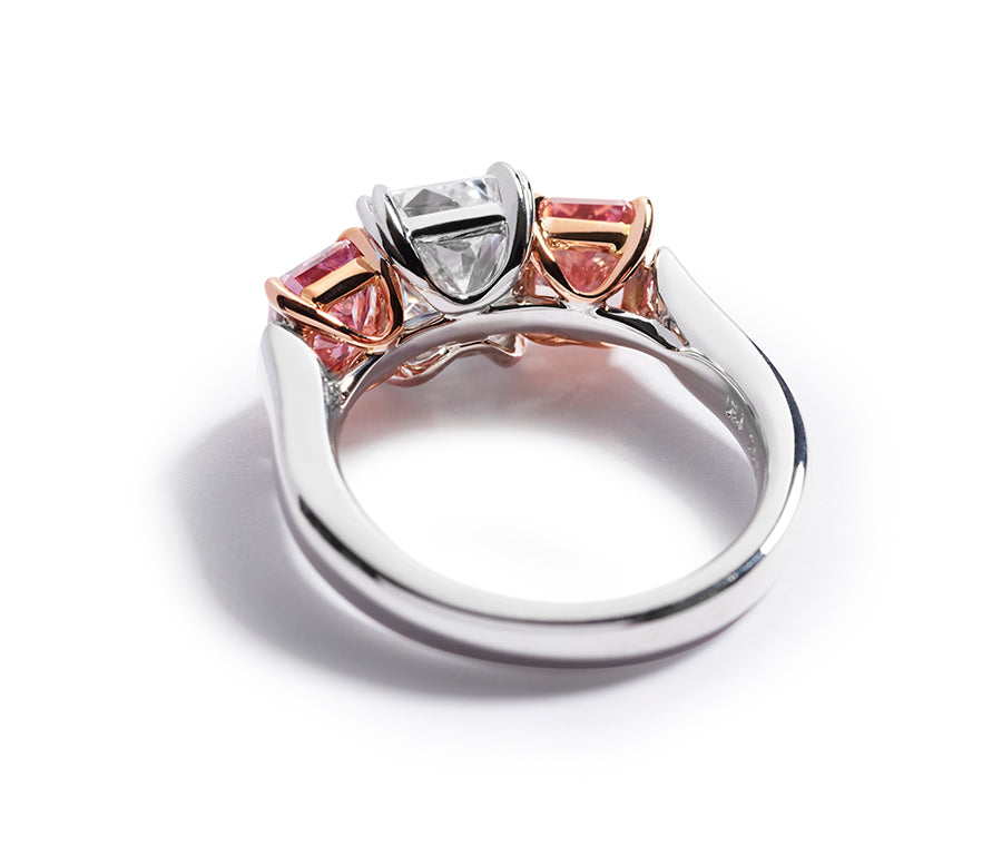 The Otto - diamantring med radiant-cut Argyle Pink diamanter