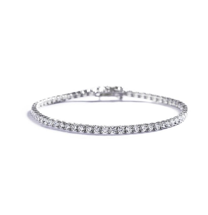 Tennisarmbånd fra Hartmann's i 18 kt. hvidguld med 4,65 ct. brillanter