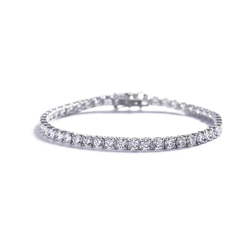 Tennisarmbånd med 5,50 ct. brillanter