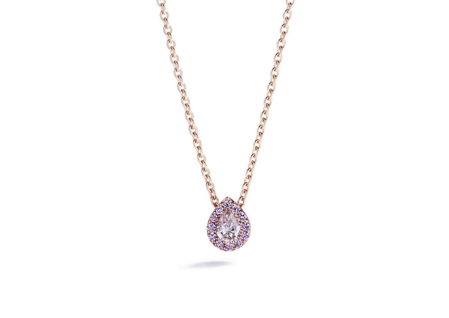 Roset vedhæng fra Hartmann's i 18 kt. rosaguld med 0,15 ct. dråbeformet diamant og Argyle Pink brillanter