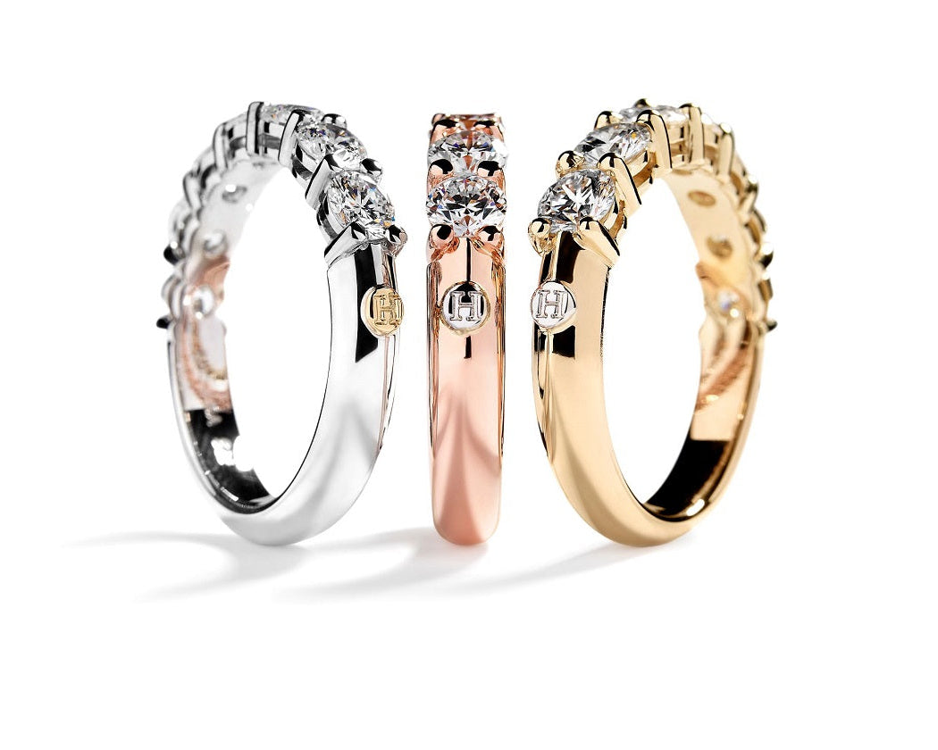 Signatur rækkering med 5 brillanter